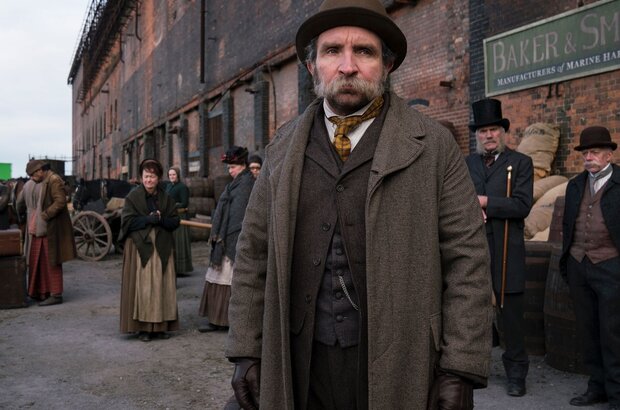 The Professor and the Madman (2018) - photo 8