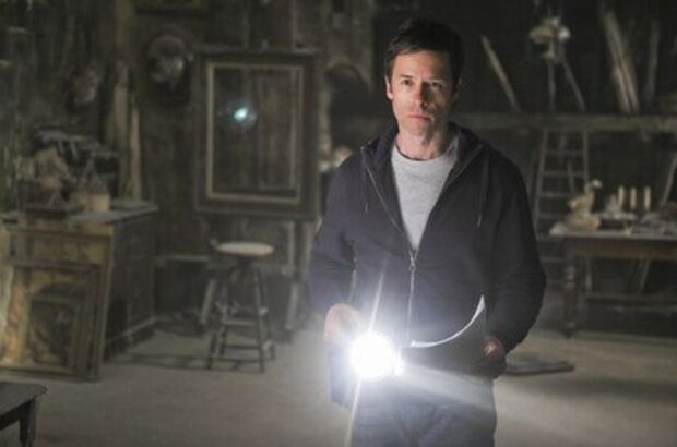 Don't Be Afraid of the Dark (2011) - photo 8