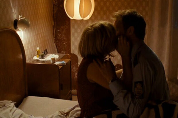 Terribly Happy (2008) - photo 13