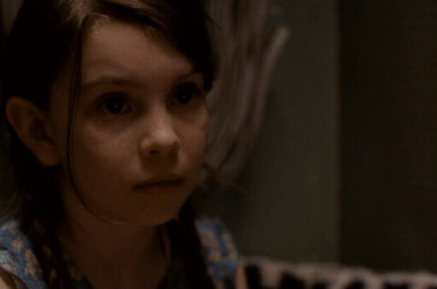 Terribly Happy (2008) - photo 15
