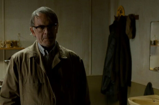 Terribly Happy (2008) - photo 6