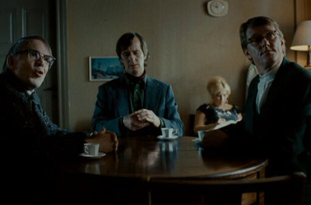 Terribly Happy (2008) - photo 3