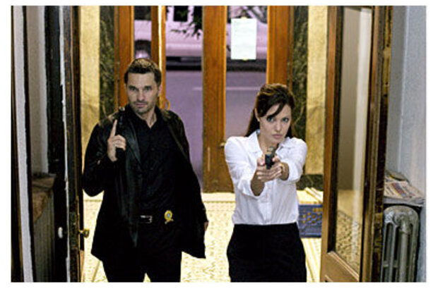Taking Lives (2004) - photo 3