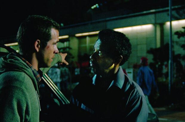 Safe House (2012) - photo 15