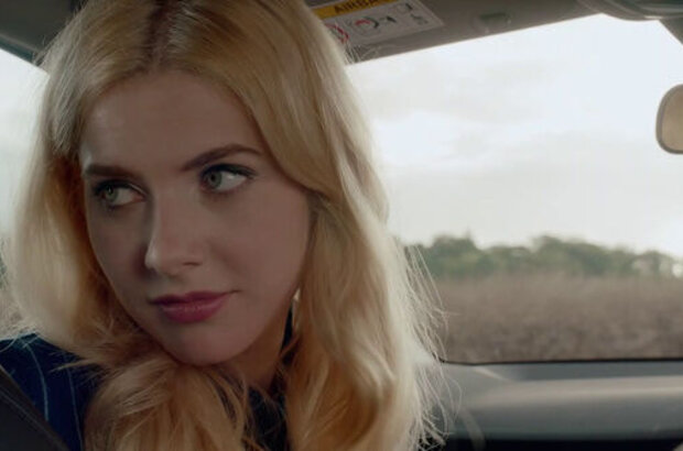 Per amor o per diners? (2019) - photo 8