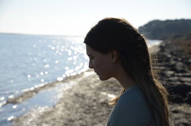 Breathe (2014) - photo 8