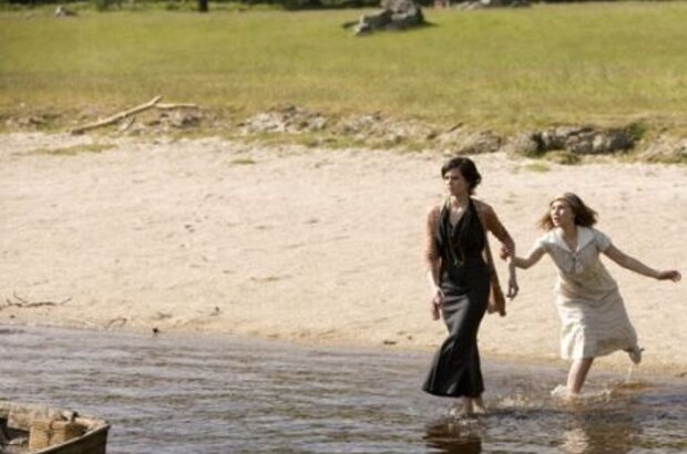Cracks (2009) - photo 6
