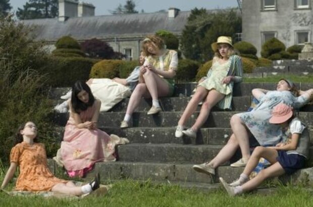 Cracks (2009) - photo 4