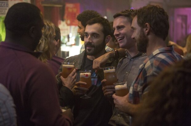 Looking (2016) - photo 3