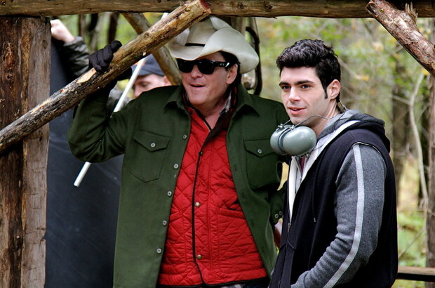 Infected (2012) - photo 1