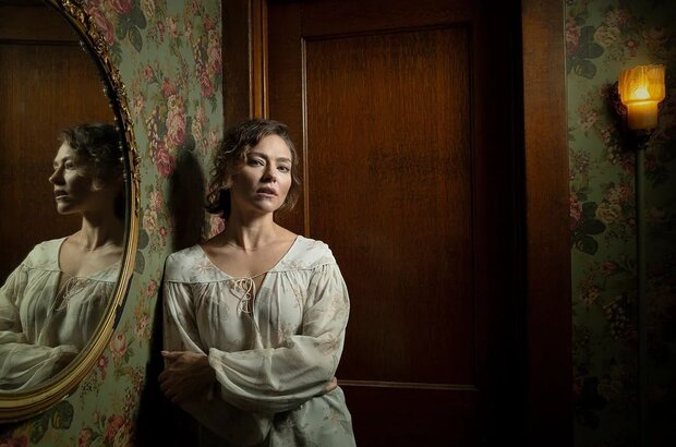 Girl on the Third Floor (2019) - photo 11