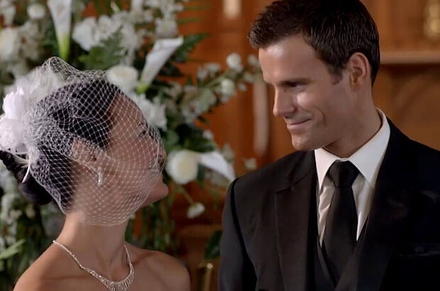 The Wife He Met Online (2012) - photo 4