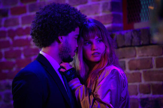 Night Teeth (2021) - photo 1
