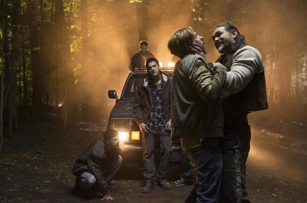 Wolves (2014) - photo 3