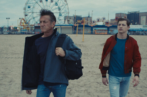 Black Flies (2023) - photo 12