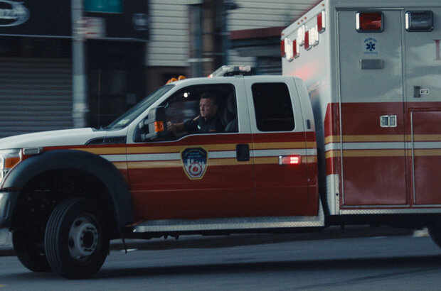 Black Flies (2023) - photo 10