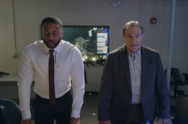 A Christmas Fumble (2022) - photo 2