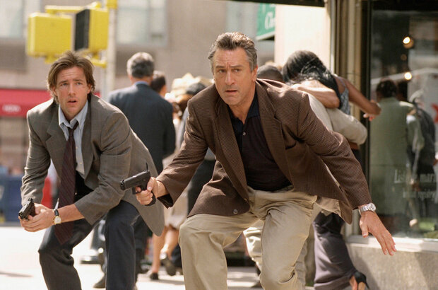 15 Minutes (2001) - photo 1
