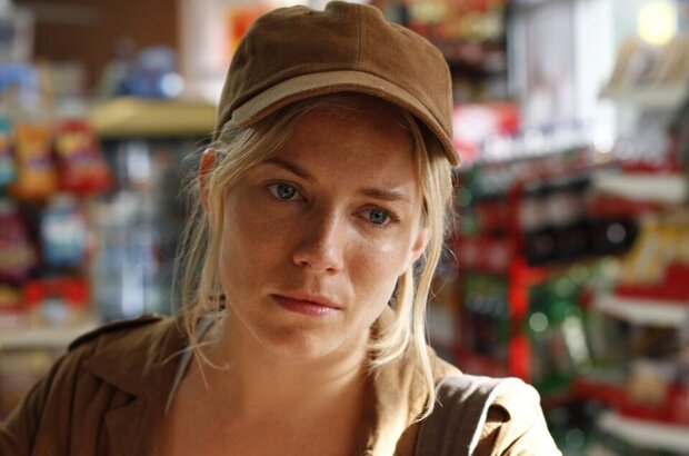 Just Like a Woman (2012) - photo 6