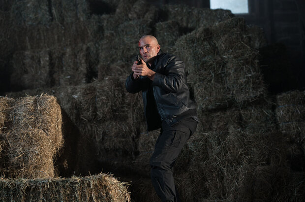The Marksman (2021) - photo 6