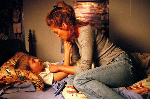 Unfaithful (2002) - photo 1