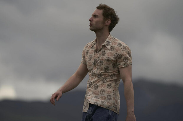 In the Land of Saints and Sinners (2023) - photo 2