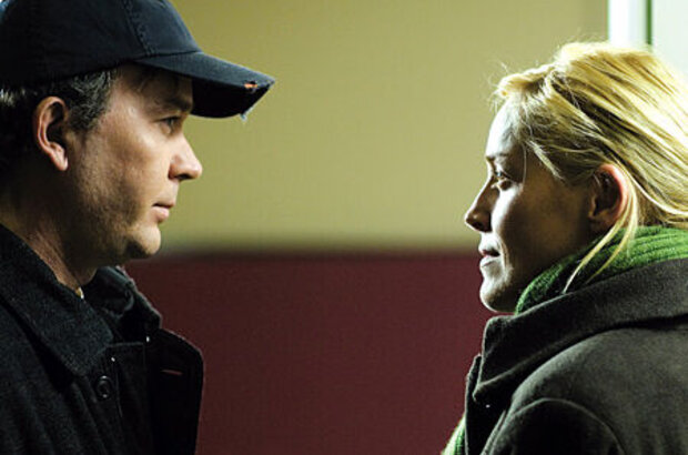 When a Man Falls in the Forest (2007) - photo 2