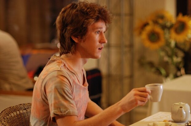 Kiss Through a Wall (2010) - photo 4