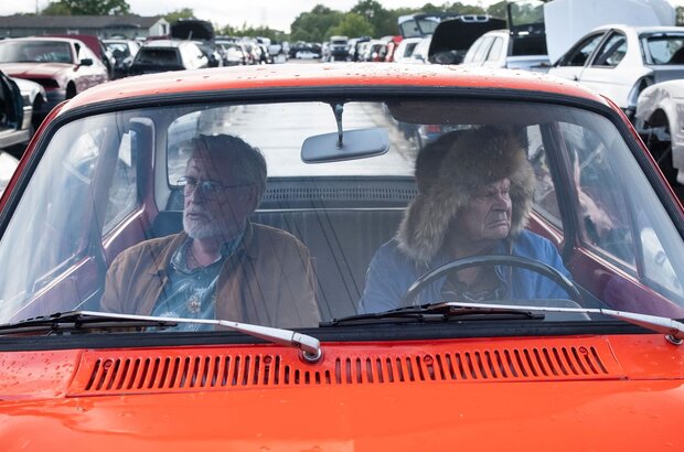 The Grump: In Search of an Escort (2022) - photo 1