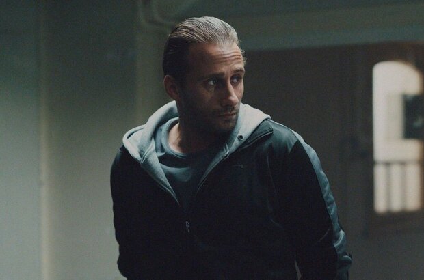 Racer and the Jailbird (2017) - photo 6