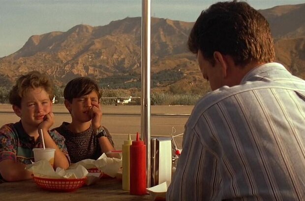 Radio Flyer (1992) - photo 1