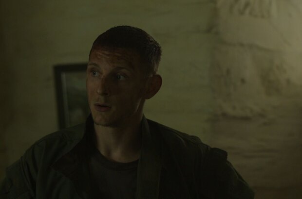 Retreat (2011) - photo 6