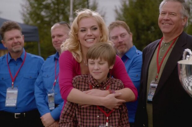 Anna Nicole (2013) - photo 5