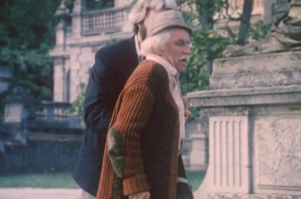 The Murder in Sunshine Manor (1992) - photo 6