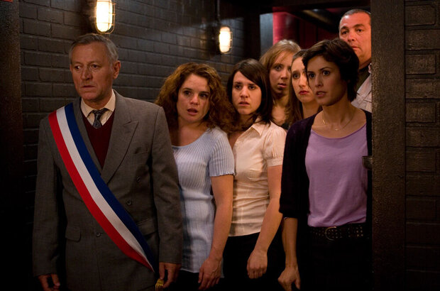 Beauties at War (2008) - photo 2