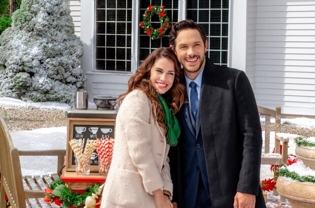 Christmas at Pemberley Manor (2018) - photo 4