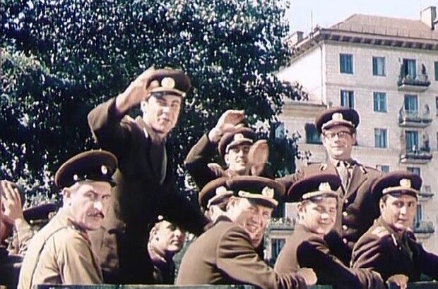 The Keys of Skies (1964) - photo 4