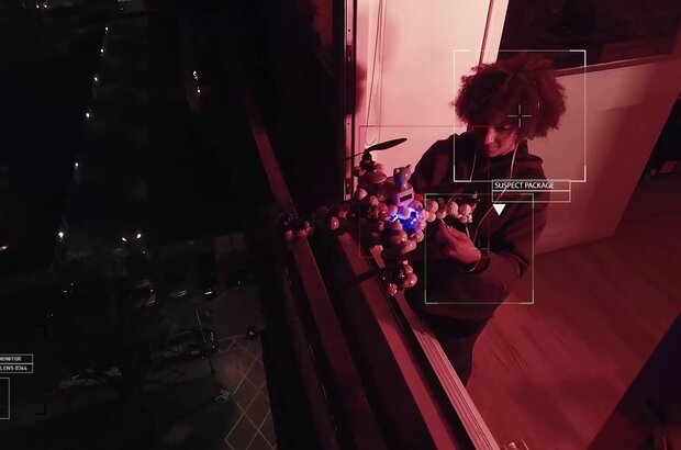 In the Robot Skies (2016) - photo 2