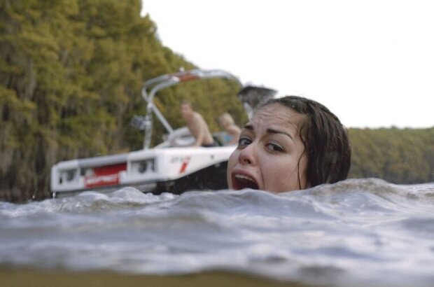Shark Night 3D (2011) - photo 8