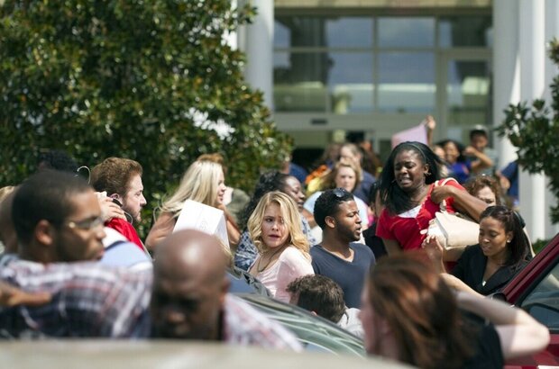 Left Behind (2014) - photo 19