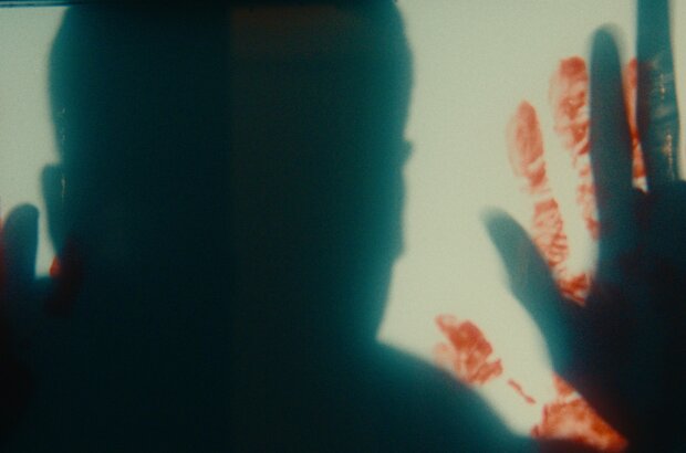 Don't Look Away (2023) - photo 17