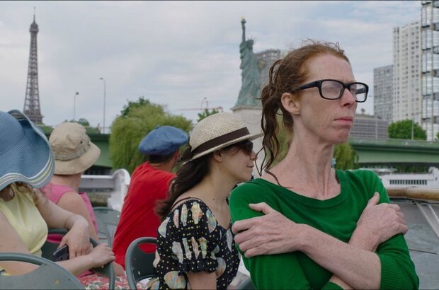 Lost in Paris (2016) - photo 1