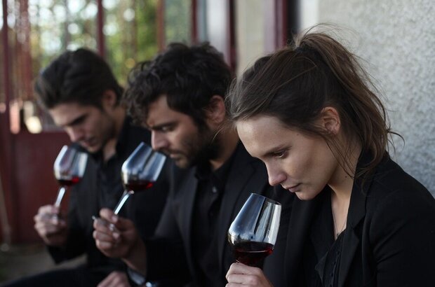 Back to Burgundy (2017) - photo 1