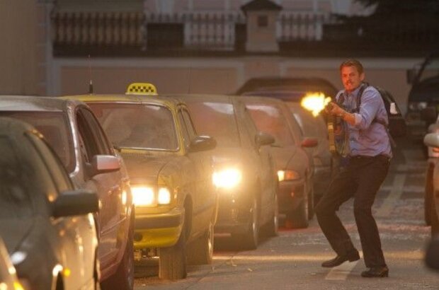 The Darkest Hour (2011) - photo 12