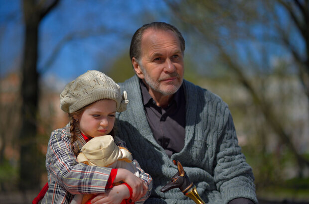 Elephant (2019) - photo 3