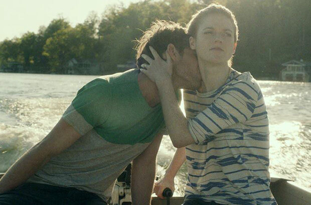 Honeymoon (2014) - photo 5