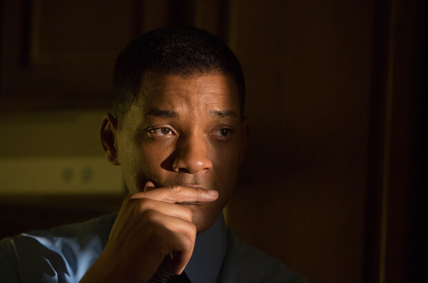 Concussion (2015) - photo 6