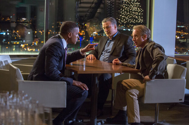 Concussion (2015) - photo 2