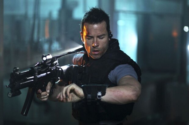Lockout (2012) - photo 7