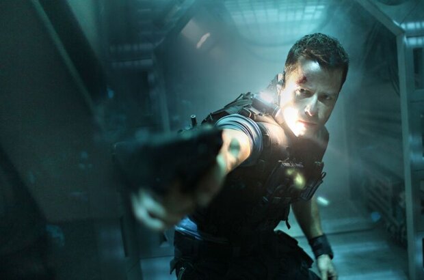 Lockout (2012) - photo 22